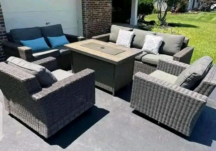 Outdoor patio set  - Thumbnail 2